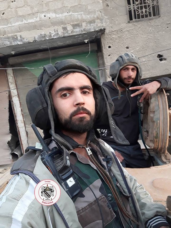 Nga yểm trợ, quân Assad đánh rát IS tại tử địa nam Damascus - Ảnh 14.