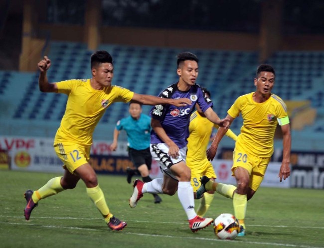 Quang Hải sẽ ngồi ngoài trong cuộc đối đầu giữa Hà Nội FC và Sài Gòn? - Ảnh 1.