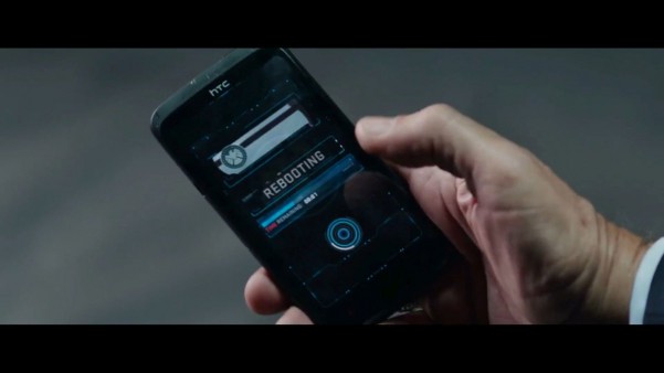 10 chiếc điện thoại từng xuất hiện trong Vũ trụ Điện ảnh Marvel - Ảnh 5.