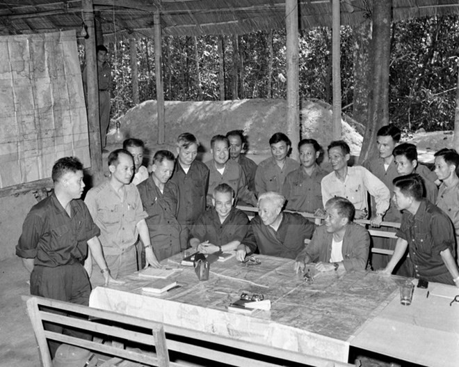 Giải phóng Sài Gòn: Từ xe máy đón đặc phái viên của Bộ Chính trị tới quyết tâm chiến lược - Ảnh 3.