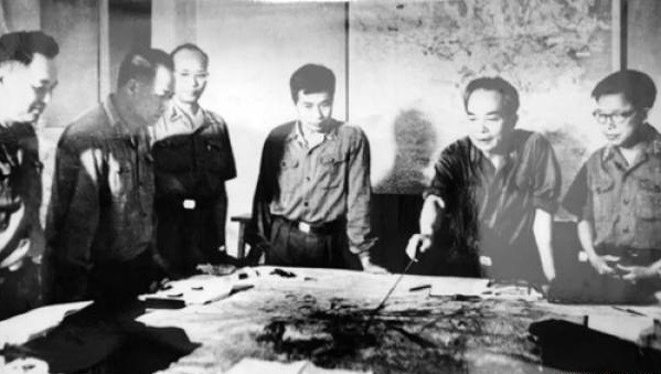 Giải phóng Sài Gòn: Từ xe máy đón đặc phái viên của Bộ Chính trị tới quyết tâm chiến lược - Ảnh 4.