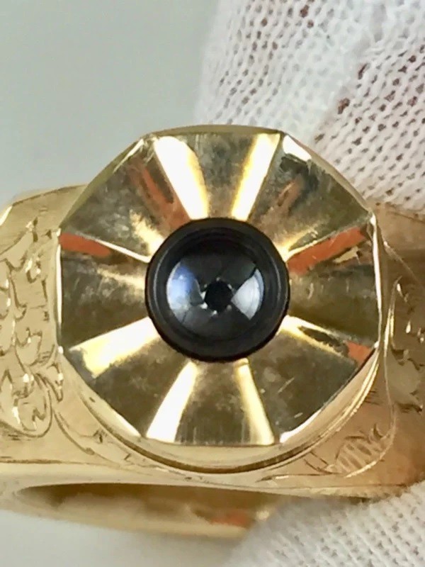 Chiếc nhẫn của James Bond phiên bản đời thực được bán trên eBay có giá lên tới 20.000 USD - Ảnh 2.