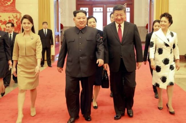 Truyền thông Hàn Quốc ví vợ ông Kim Jong-un là nàng thơ thời trang - Ảnh 3.