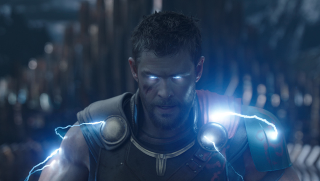 Stormbreaker - Cây rìu sét, vũ khí mới của Thor trong Infinity War mạnh đến cỡ nào? - Ảnh 4.