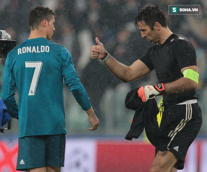 Messi nổi cơn lôi đình vì màn tỏa sáng rực rỡ của Ronaldo - Ảnh 1.