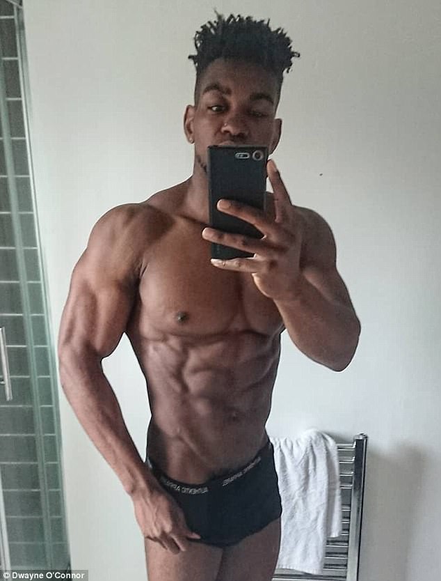 Yêu nhau 4 năm còn bị người yêu đá, chàng trai chán nản rồi lấy đó làm động lực để tập gym chăm chỉ - Ảnh 1. Yêu nhau 4 năm còn bị người yêu đá, chàng trai chán nản rồi lấy đó làm động lực để tập gym chăm chỉ - Ảnh 1.