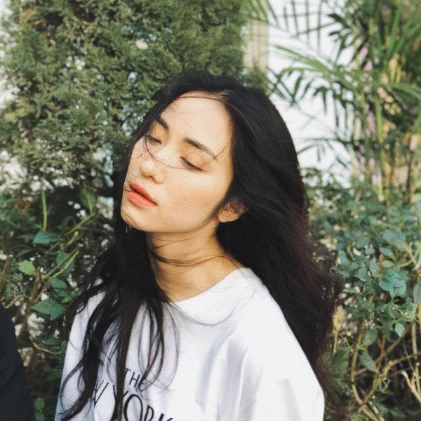 Góc khuất đằng sau một Hòa Minzy lầy lội: Sống tẻ nhạt, dễ cáu và không thích rượu bia - Ảnh 2.