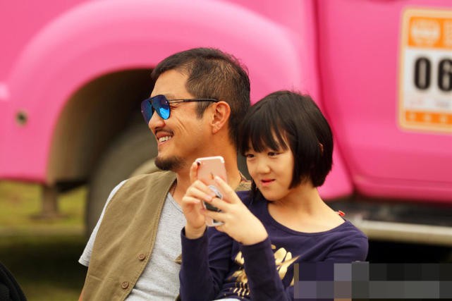 Ngoài Dương Mịch, Triệu Vy - Lý Liên Kiệt - Thành Long là những trùm sò ăn quỵt tiền từ thiện? - Ảnh 6. Ngoài Dương Mịch, Triệu Vy - Lý Liên Kiệt - Thành Long là những trùm sò ăn quỵt tiền từ thiện? - Ảnh 6.