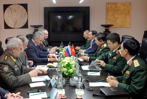 Việt Nam và Liên bang Nga ký Kế hoạch phát triển hợp tác quốc phòng song phương giai đoạn 2018-2020 - Ảnh 1.