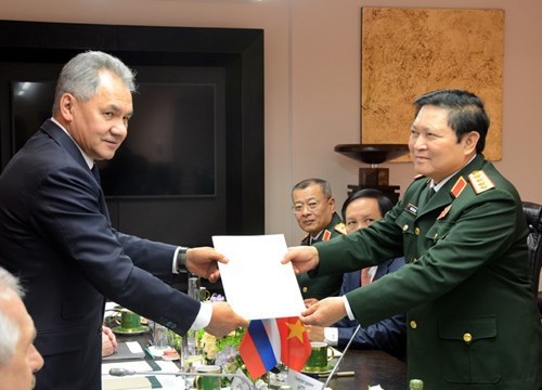 Việt Nam và Liên bang Nga ký Kế hoạch phát triển hợp tác quốc phòng song phương giai đoạn 2018-2020 - Ảnh 2.