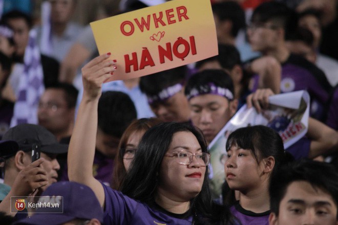 Fandom quốc dân của U23 Việt Nam hừng hực khí thế cổ vũ cho đại chiến Hà Nội - HAGL - Ảnh 4.