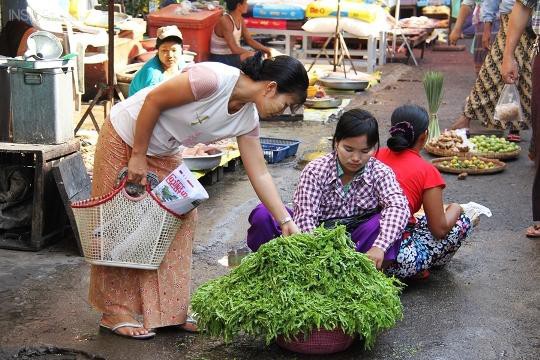 Mẹ siêu nhân thu nhập 0 đồng, một nách 4 đứa con đang tuổi đi học, chi tiêu cả tháng vỏn vẹn 10 triệu - Ảnh 2.