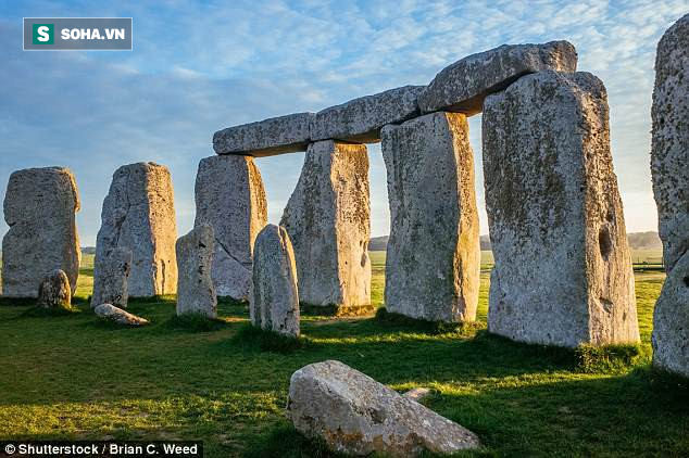 Khối cự thạch Stonehenge 25 tấn bị di chuyển cách đây hàng trăm nghìn năm: Sự thật ra sao? - Ảnh 1.
