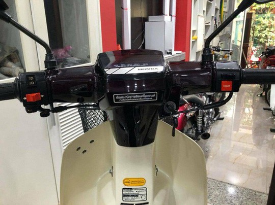 Honda Dream Thái đời 2002 rao bán... 1,2 tỷ đồng - Ảnh 3.