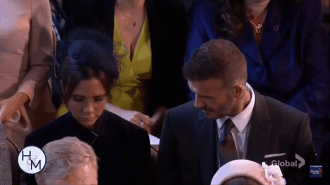 Hành động lạ gây chú ý của vợ chồng Beckham trong đám cưới hoàng tử Anh - Ảnh 3.