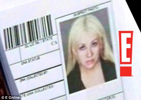 Christina Aguilera: Ám ảnh bị bố ruột bạo hành và gương mặt biến dạng vì nghiện thẩm mỹ - Ảnh 5.