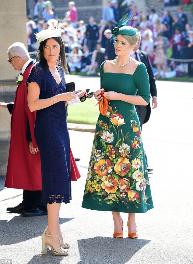 Cháu gái cố Công nương Diana thu hút toàn bộ sự chú ý vì quá xinh đẹp tại đám cưới Hoàng gia - Ảnh 2.