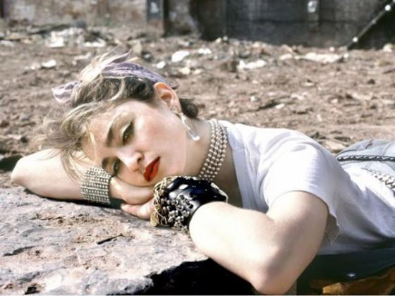 Queen Madonna: The girl rebelled after the pain of losing her mother and the obsession of being raped at the age of 19 - Photo 3.