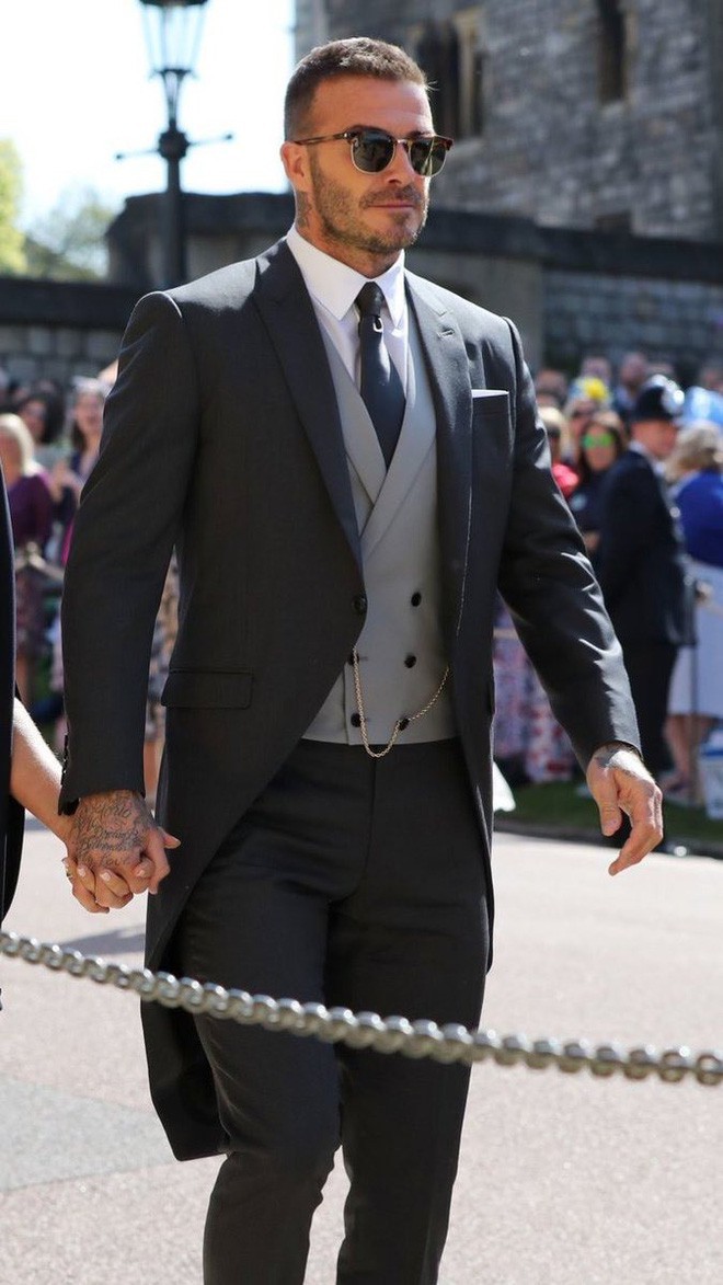 Vợ chồng Beckham quá đẹp và sang chảnh, chiếm trọn spotlight của dàn khách mời tại đám cưới Hoàng gia - Ảnh 5.