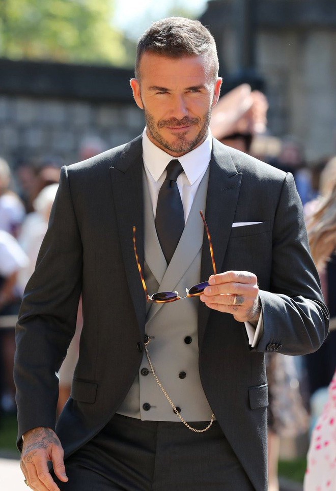 Vợ chồng Beckham quá đẹp và sang chảnh, chiếm trọn spotlight của dàn khách mời tại đám cưới Hoàng gia - Ảnh 6.