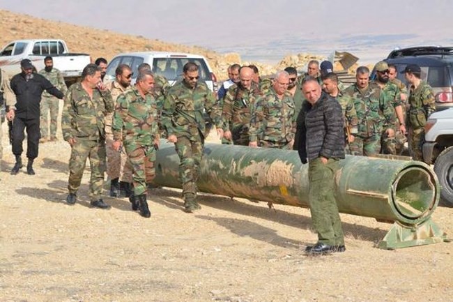 Quân đội Syria chiếm giữ kho vũ khí khủng và tên lửa đạn đạo của phe thánh chiến ở Qalamoun - Ảnh 3.