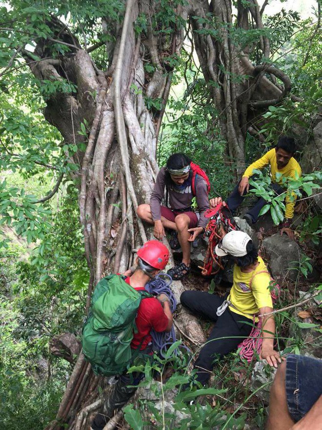 Cảm ơn những người hùng thầm lặng không màng gian khó, chỉ mong tìm thấy Thi An Kiện suốt 8 ngày dài - Ảnh 9.