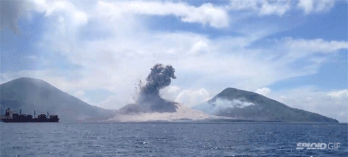 Núi lửa phun trào tại Hawaii đang giúp hòn đảo này ngày càng trương nở, nhưng lại cực kỳ nguy hiểm - Ảnh 2.