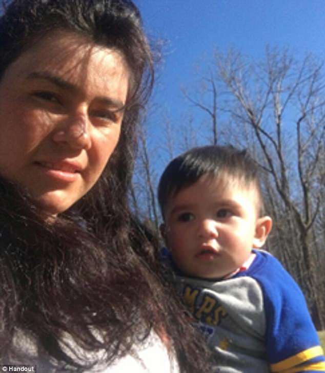 Mỹ: Truy tìm bé trai 14 tháng tuổi sau khi thi thể người mẹ được phát hiện trong túi ni lông - Ảnh 1.