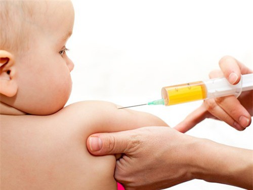 Thế giới dừng sản xuất vắc-xin viêm não mô cầu, Bộ Y tế lo ngại hết vắc-xin phòng bệnh - Ảnh 2.