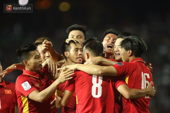 “Đội tuyển Việt Nam sáng cửa vào bán kết AFF Cup 2018” - Ảnh 2.