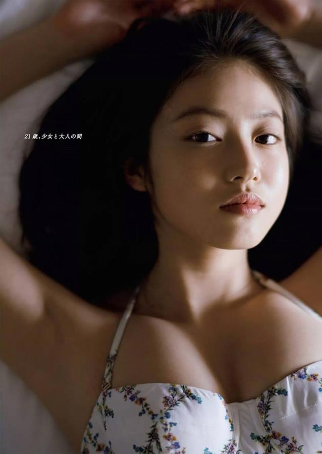 Thánh nữ Nhật Bản chỉ cao 1m57 đẹp bốc lửa trên tạp chí Playboy - Ảnh 11.