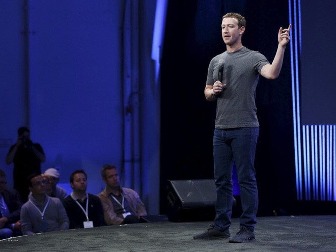 Sau 7 năm, cuối cùng Mark Zuckerberg cũng chịu thay combo áo xám-quần jeans thiếu muối huyền thoại - Ảnh 4.
