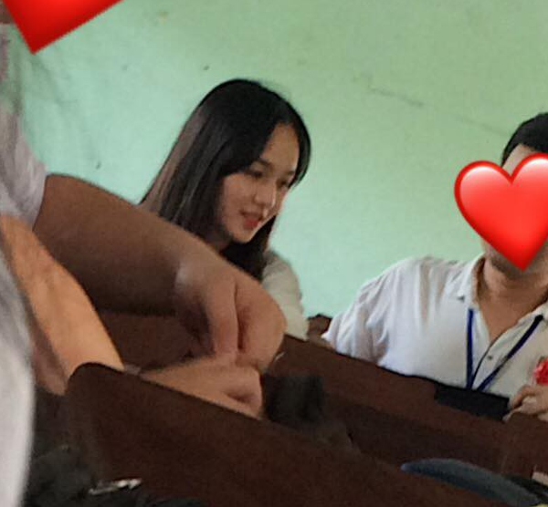 Học sinh chụp lén cô giáo thực tập xinh đẹp đăng lên mạng truy tìm info gấp - Ảnh 1. Học sinh chụp lén cô giáo thực tập xinh đẹp đăng lên mạng truy tìm info gấp - Ảnh 1.