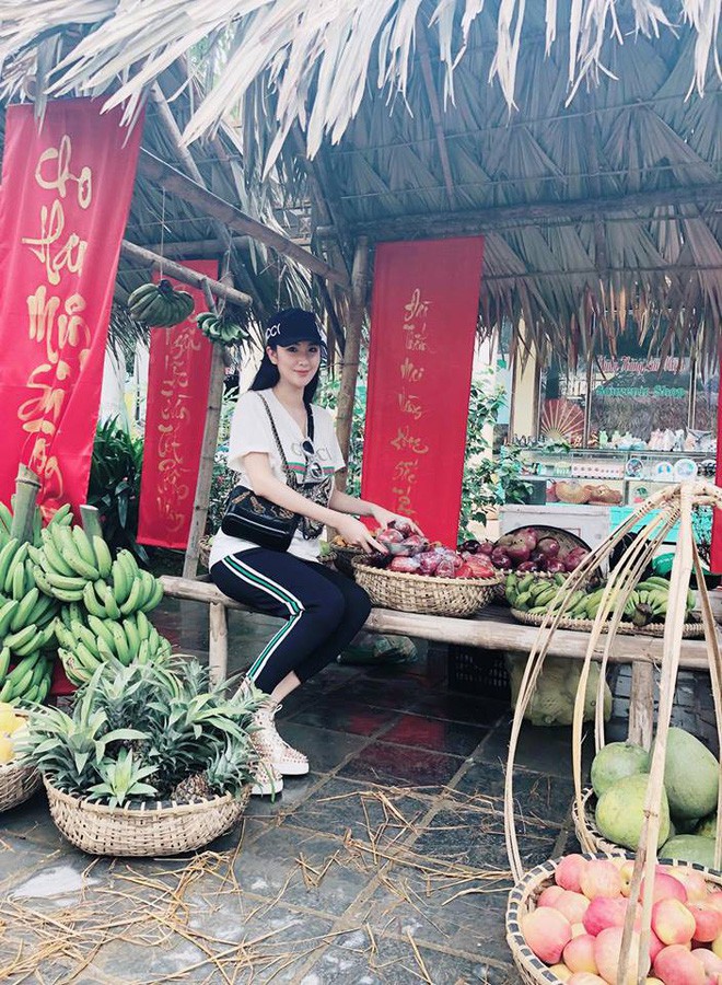 Cứ nói mãi về Ngọc Trinh hay Hà Hồ, ai ngờ showbiz Việt còn có người đẹp này cũng là tay chơi hàng hiệu đáng gờm - Ảnh 23.