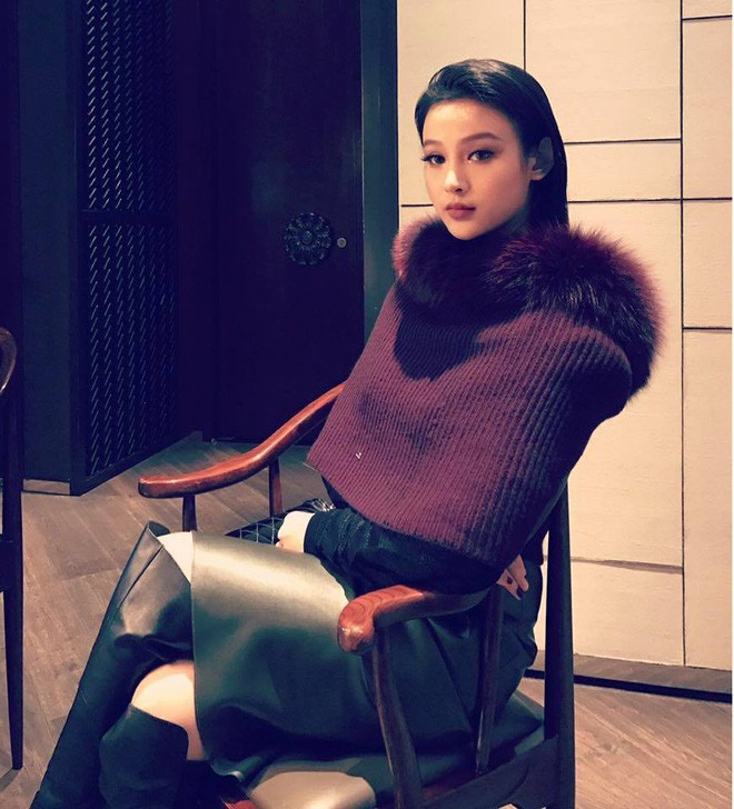 Sự thay đổi của các hotgirl sau khi lấy chồng đại gia: Từ cô nàng kẹo ngọt đến phu nhân sang chảnh - Ảnh 24. Sự thay đổi của các hotgirl sau khi lấy chồng đại gia: Từ cô nàng kẹo ngọt đến phu nhân sang chảnh - Ảnh 24.