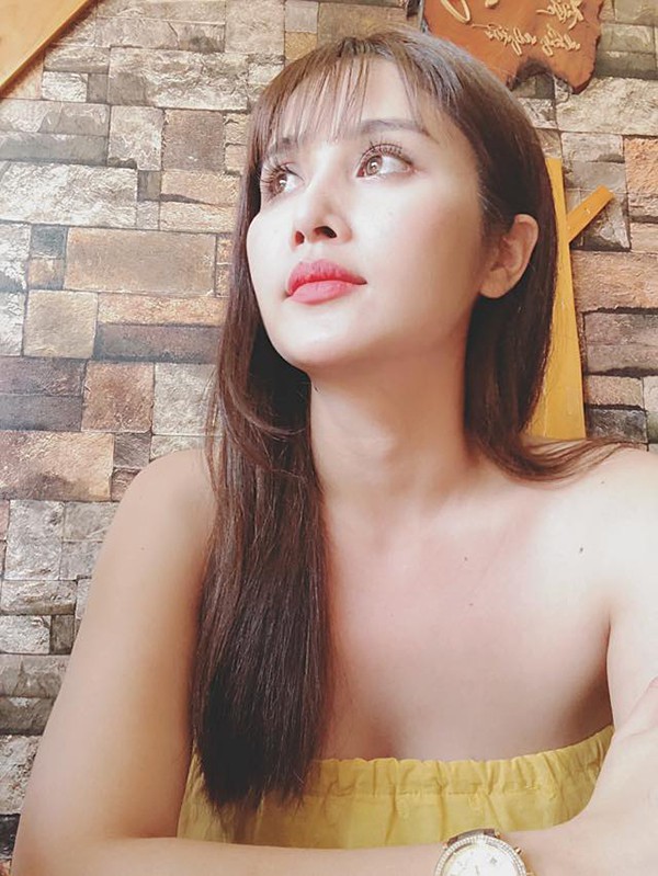 Vợ cũ Phan Thanh Bình khoe ảnh bikini nóng bỏng - Ảnh 7. Vợ cũ Phan Thanh Bình khoe ảnh bikini nóng bỏng - Ảnh 7.