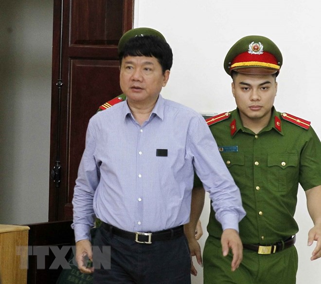 [Photo] Tòa án Hà Nội xét xử phúc thẩm bị cáo Đinh La Thăng - Ảnh 2.