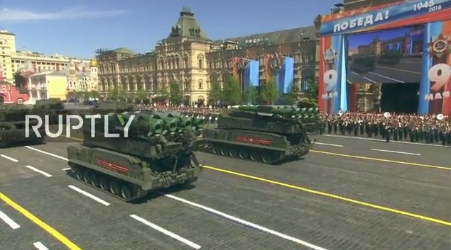 Toàn cảnh Lễ duyệt binh hoành tráng mừng Ngày Chiến thắng phát xít ở Nga - Ảnh 2.