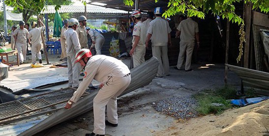 Vụ tố cán bộ Quy tắc vòi vĩnh, Chủ tịch quận Hải Châu: Cán bộ khát quá thì mang nước mà uống - Ảnh 1.