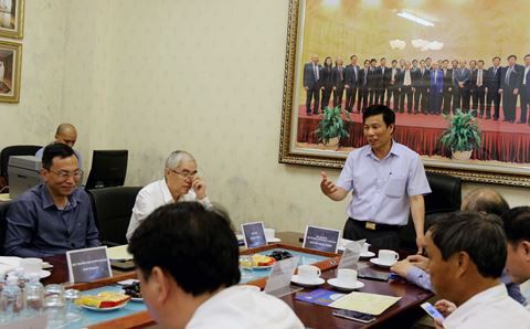 Bộ trưởng Nguyễn Ngọc Thiện muốn thầy trò Park Hang-seo vô địch AFF Cup - Ảnh 1.