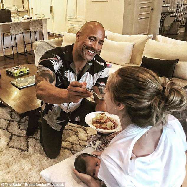 Dwayne Johnson bón cơm cho vợ và sự thật về cuộc sống Ngôi sao cơ bắp nhất Hollywood - Ảnh 1.