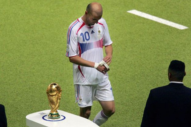 World Cup 2006: Cú thiết đầu công lịch sử chấm dứt sự nghiệp của Zidane - Ảnh 2.