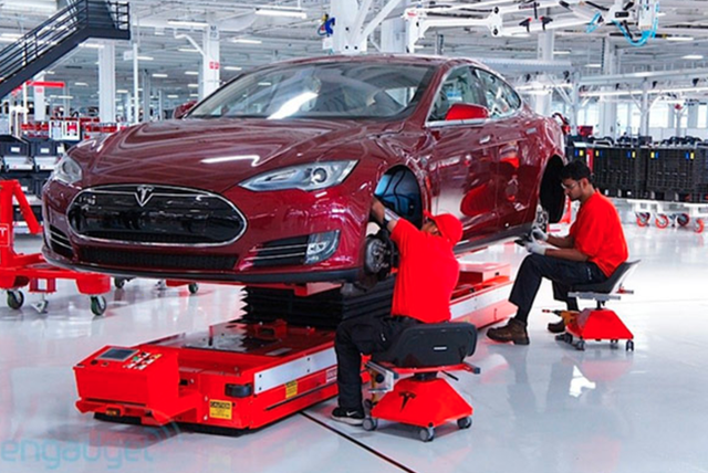 Những cựu nhân viên Tesla chia sẻ sự bàng hoàng khi họ biết là mình đang bị đuổi việc - Ảnh 3.