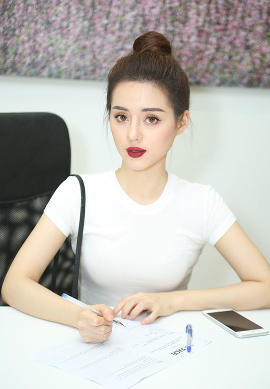 Trường đẹp lại có nhiều hotgirl, bảo sao nơi khai sinh ra NEU Confession lại nổi danh đến thế trong giới trẻ - Ảnh 6.