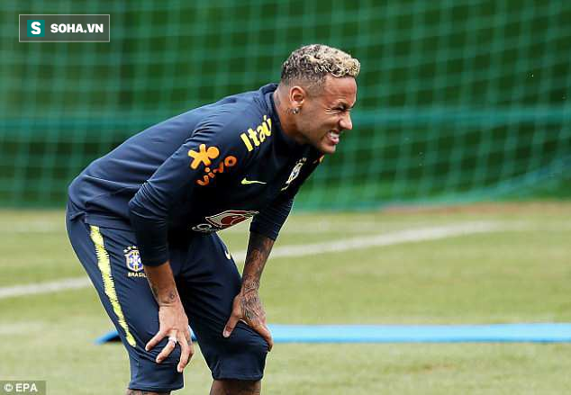 Neymar lại bị đau, khiến hàng triệu fan Brazil lo sốt vó - Ảnh 1.
