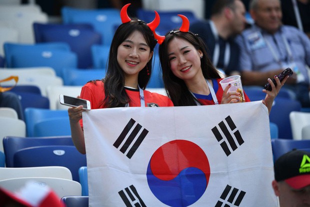 Bóng hồng Hàn Quốc khoe sắc trên khán đài World Cup 2018 - Ảnh 7.