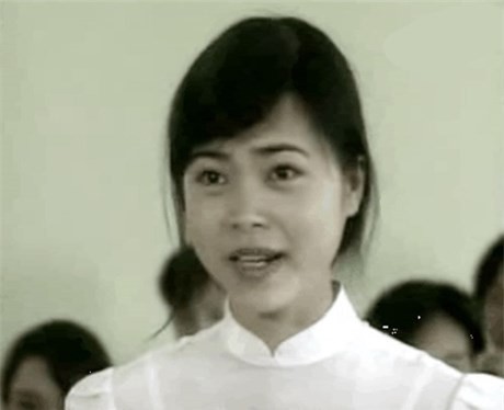 Hình ảnh dàn diễn viên phim “12A và 4H” ngày ấy – bây giờ: Thầy Minh giản dị, cô bí thư Hạ trẻ trung bất ngờ - Ảnh 23.