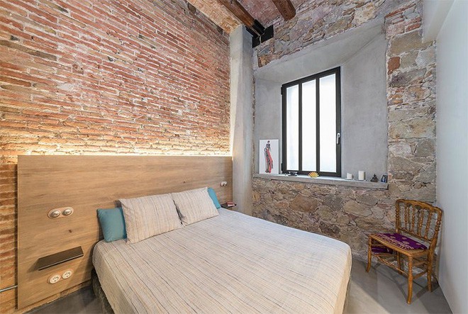  17 kiểu phòng ngủ với tường đá và gạch thô đáp ứng mọi sở thích của người chuộng phong cách này - Ảnh 2.