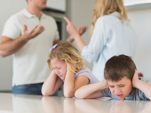 4 hành động người lớn chớ lên xem nhẹ nếu không muốn con cái bị ảnh hưởng xấu - Ảnh 5.