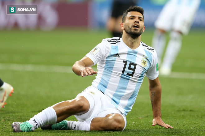 World Cup 2018: 3 pha chơi xấu khiến Argentina đã khốn lại thêm khó trước Nigeria - Ảnh 2.